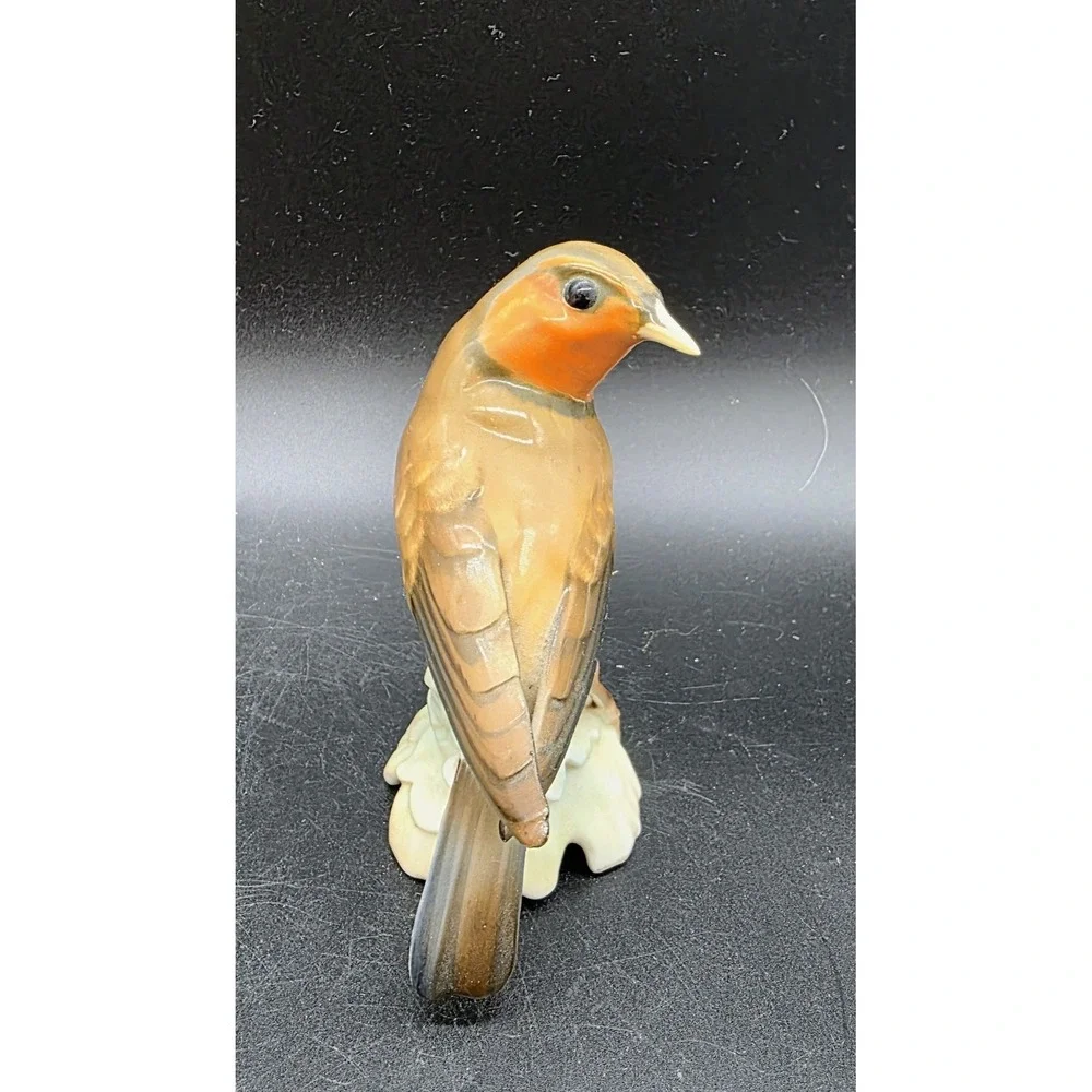 Vintage Hutschenreuther Fine Porcelain Bird Robin Figurine 4.25